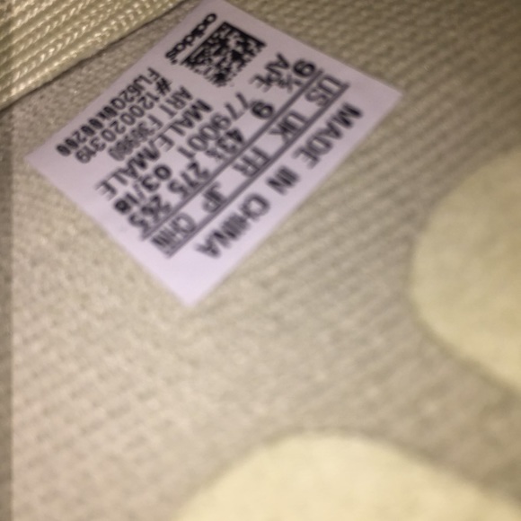 Yeezy Butters DS 9.5 - Picture 5 of 5